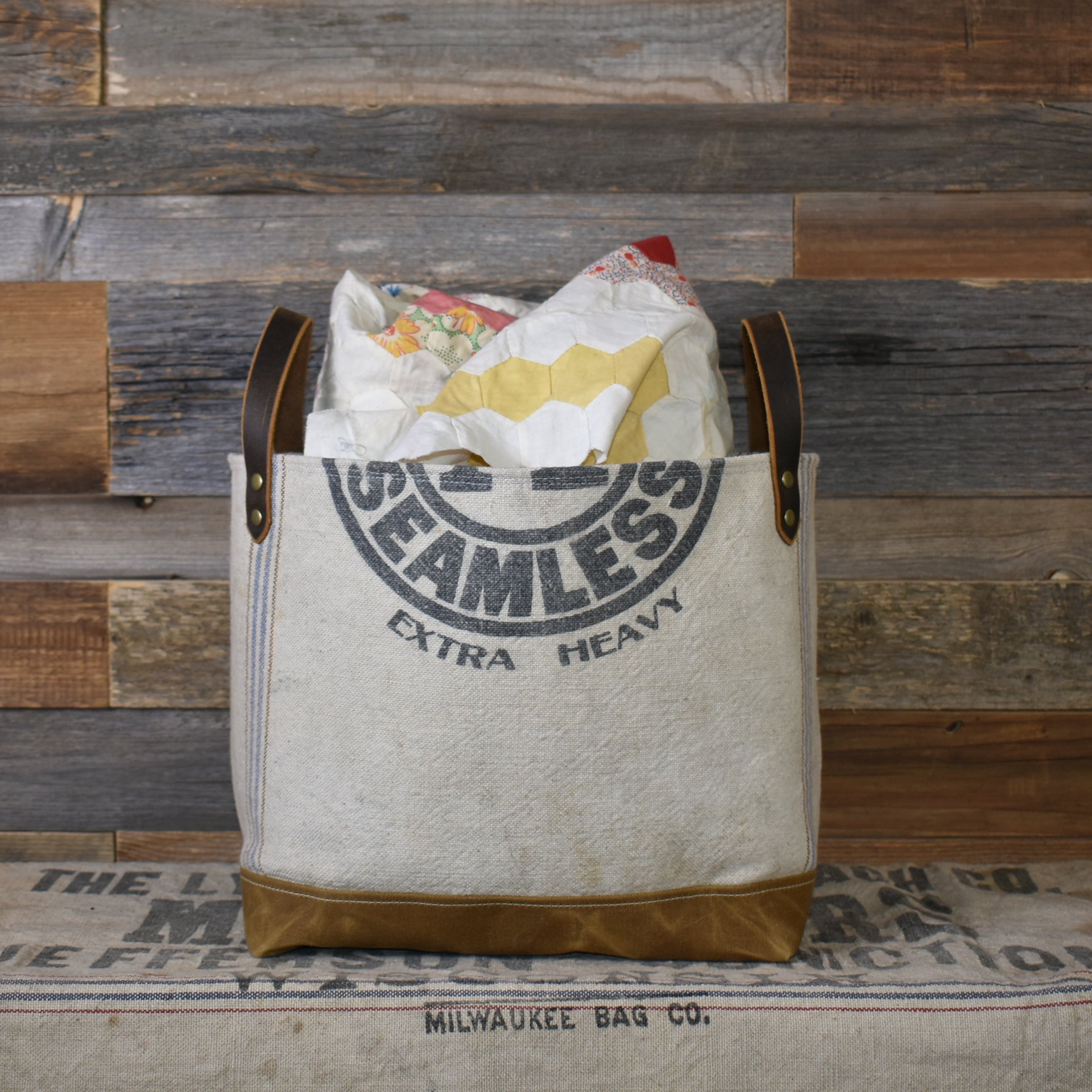 Antique Fulton Seamless Basket Tote