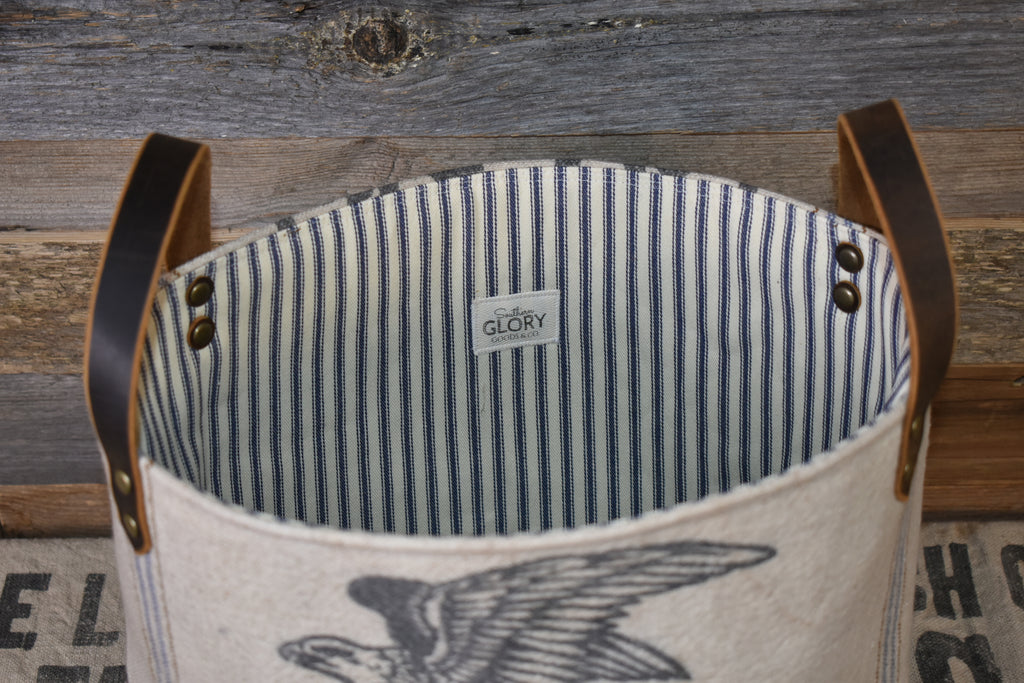 Antique Fulton Seamless Basket Tote