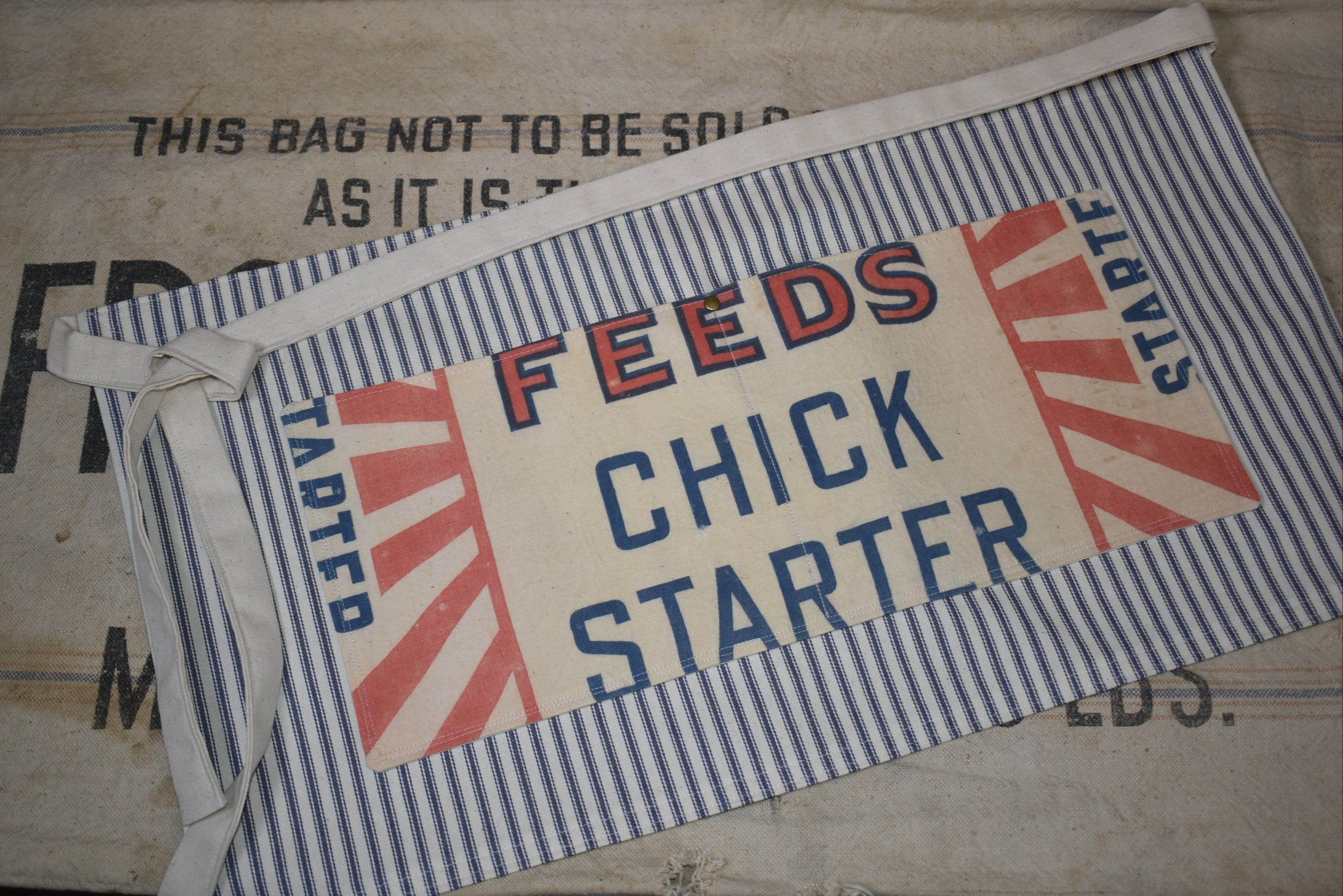 Vintage Wayne Feeds Chick Starter Farmhouse Apron
