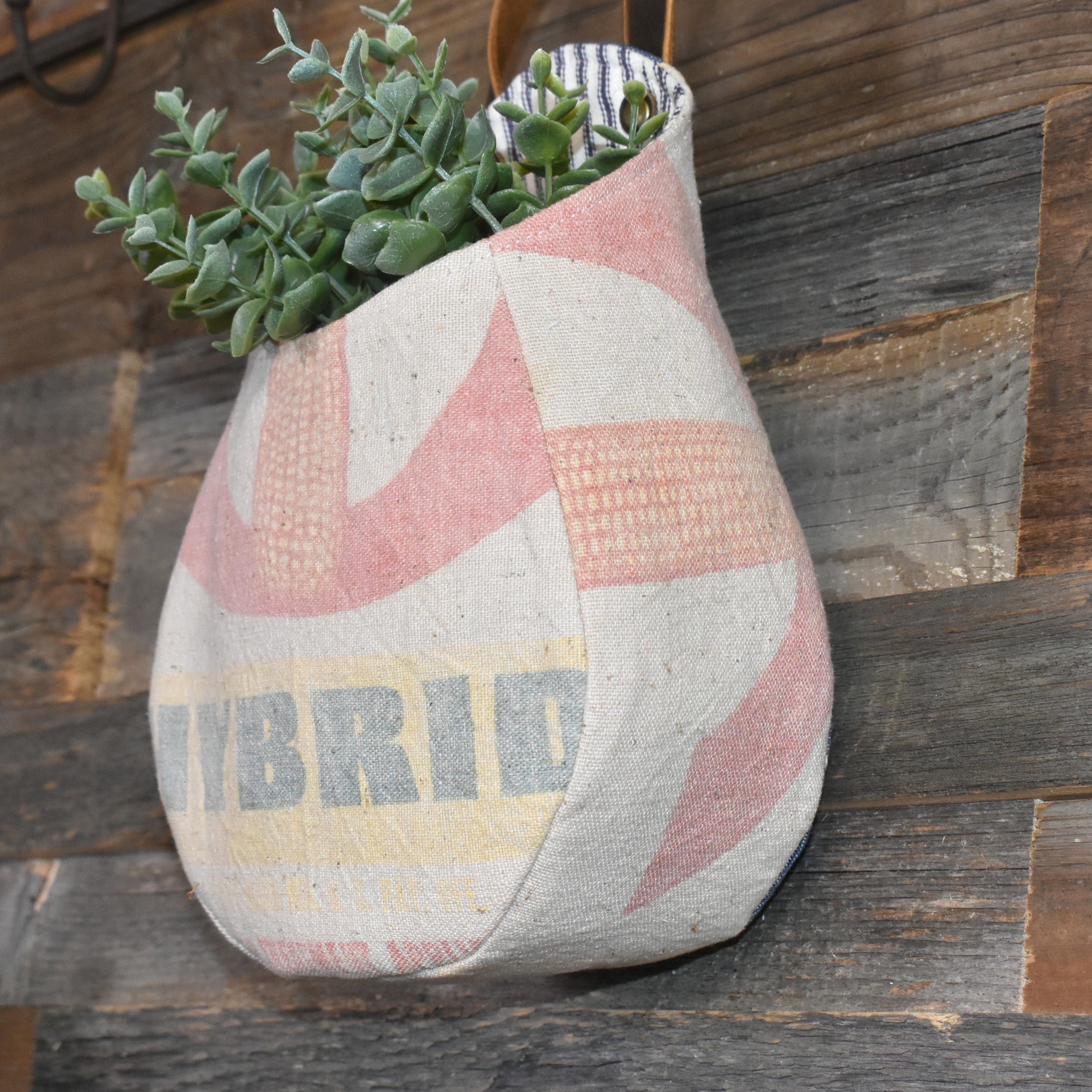 Vintage Funk's G Hybrid Corn Seed Sack Peg Basket