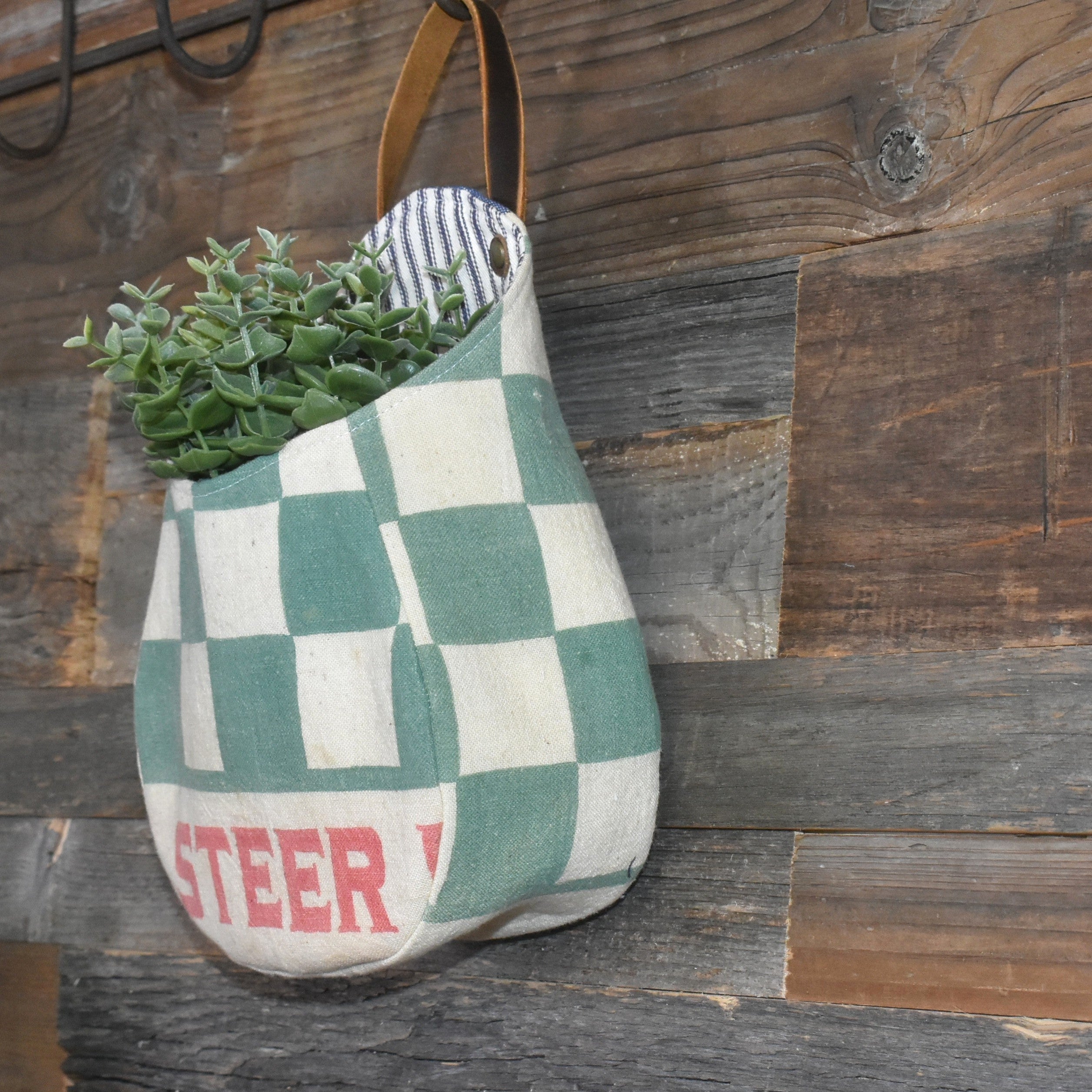 Vintage Purina Steer Feed Sack Peg Basket