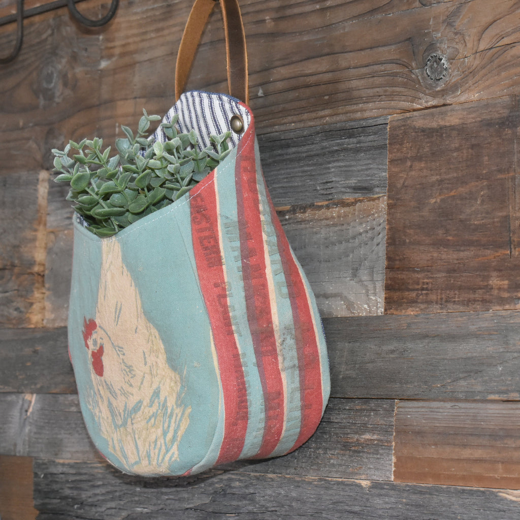 Vintage Hubbard's Sunshine Feed Sack Peg Basket